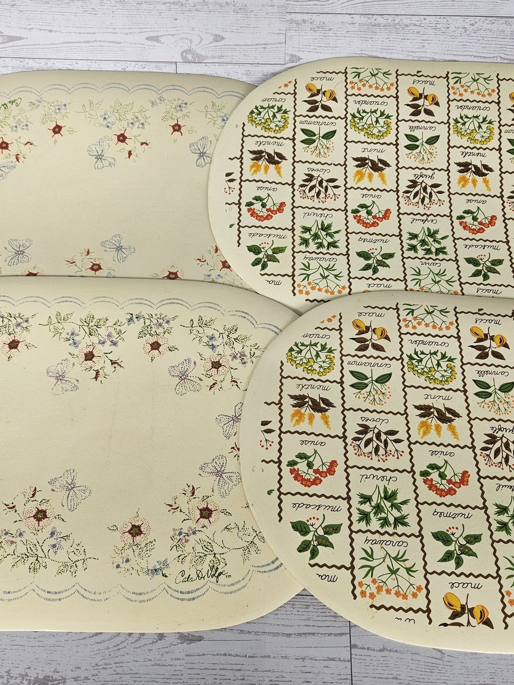 Vintage Vinyl Placemats Lot of 3 set of 2 each